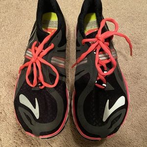 Brooks Pure Drift women’s size 10